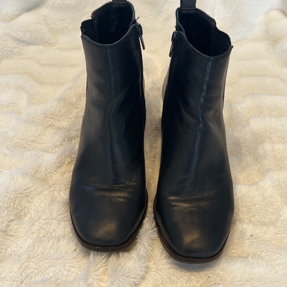Lucky Brand Women's Lk-maiken Ankle Boot - Picture 4 of 4